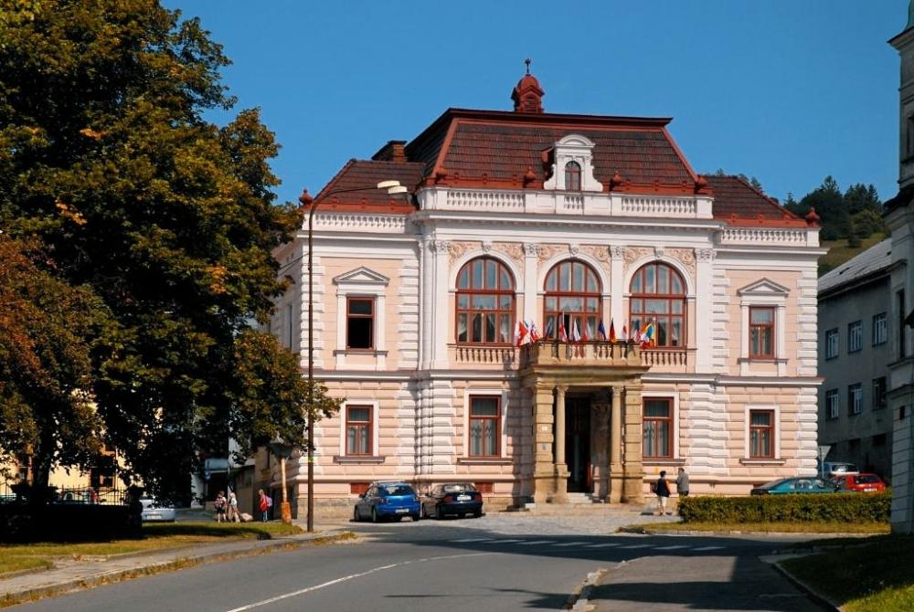 Hlavní budova - Nová radnice